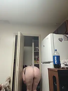 PhatAss Kummmilla online show from October 12, 6:45 am