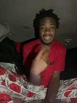 Snapshot of SlimeCrownzOut5 chatting on December 23, 2:35 am SlimeCrownzOut5 online show from December 23, 2:35 am