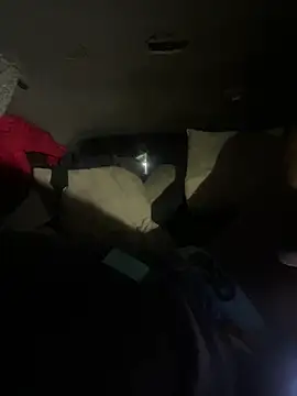 Snapshot of SlimeCrownzOut5 chatting on December 26, 5:37 am SlimeCrownzOut5 online show from December 26, 5:37 am