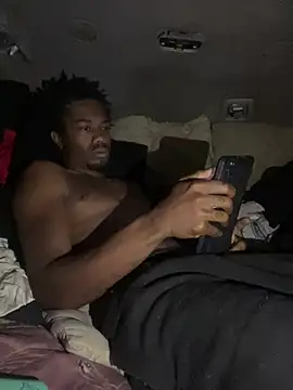 Snapshot of SlimeCrownzOut5 chatting on January 2, 12:24 pm SlimeCrownzOut5 online show from January 2, 12:24 pm