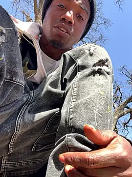 Snapshot of SlimeCrownzOut5 chatting on March 4, 7:01 pm SlimeCrownzOut5 online show from March 4, 7:01 pm