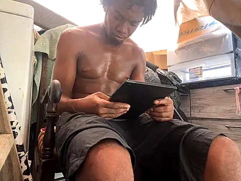 Snapshot of SlimeCrownzOut5 chatting on September 18, 5:15 pm SlimeCrownzOut5 online show from September 18, 5:15 pm