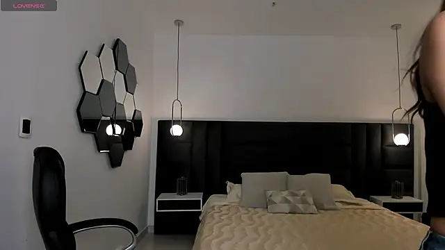 AnaisNin online show from September 19, 4:14 am