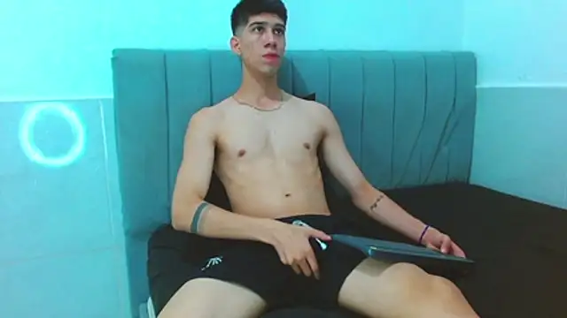 jhony-sex online show from December 16, 2:49 am