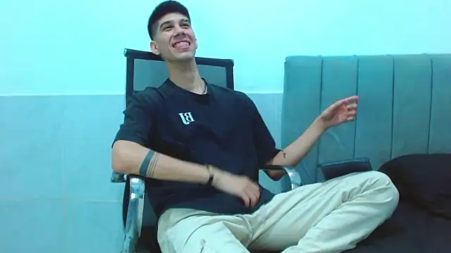 jhony-sex online show from March 12, 4:07 am