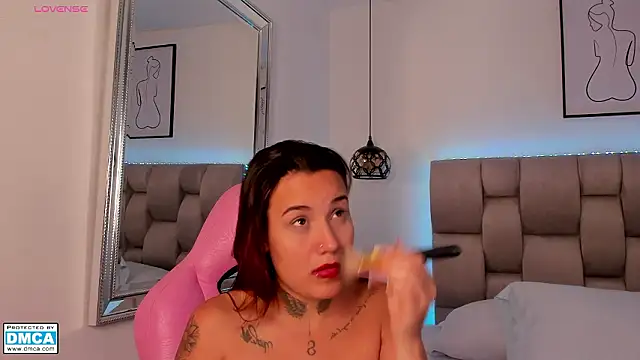 Snapshot of Susan-Sweet-7 chatting on March 10, 7:52 pm Susan-Sweet-7 online show from March 10, 7:52 pm