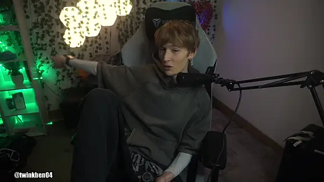 twinkben online show from October 2, 9:00 pm