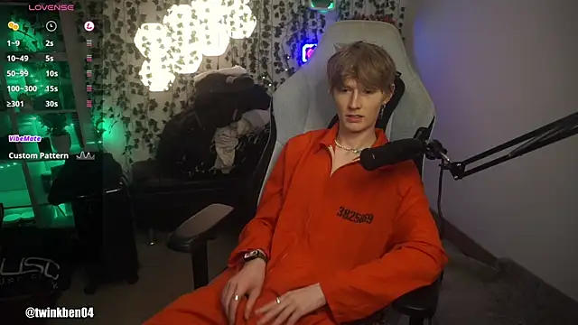 twinkben online show from October 9, 8:18 pm