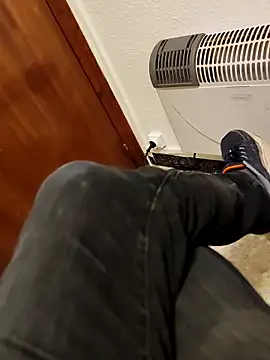 Snapshot of belga1910 chatting on December 22, 7:33 pm belga1910 online show from December 22, 7:33 pm