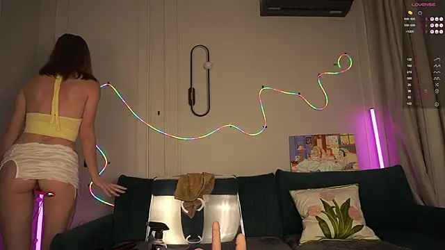 anna54784 online show from March 5, 3:46 am