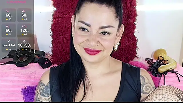 Snapshot of Ginna--mia chatting on March 30, 2:45 am Ginna--mia online show from March 30, 2:45 am