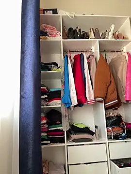 JemaimaPrincess online show from May 15, 7:04 am