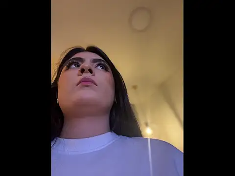 Snapshot of IrisBaker chatting on March 18, 10:13 pm IrisBaker online show from March 18, 10:13 pm