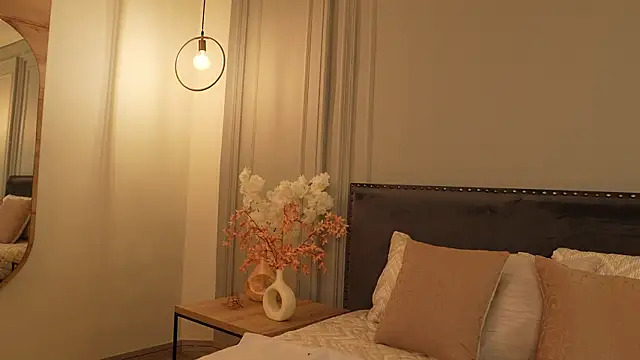 Snapshot of IrisBaker chatting on March 27, 12:16 am IrisBaker online show from March 27, 12:16 am