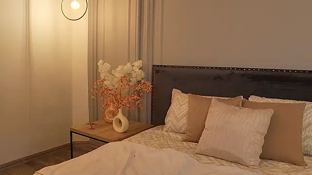 Snapshot of IrisBaker chatting on March 30, 12:00 am IrisBaker online show from March 30, 12:00 am