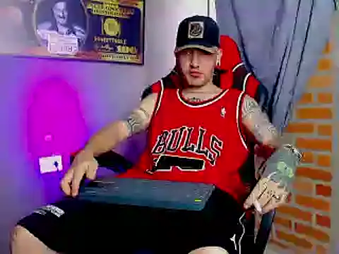 smoker445 online show from February 8, 12:28 pm