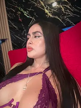 Alexandra duque online show from May 9, 9:20 pm