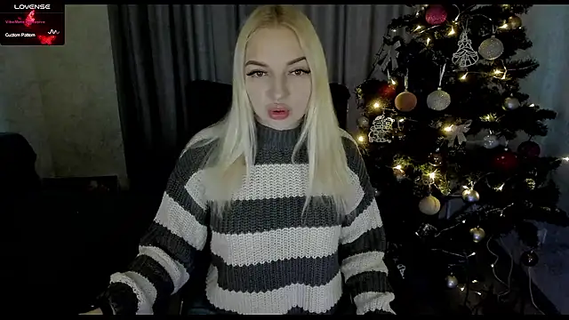 Snapshot of Stella__Cox chatting on January 8, 6:16 am Stella Cox online show from January 8, 6:16 am