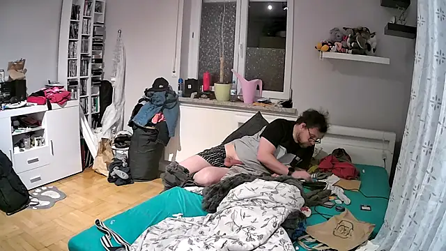 larsgessner30 online show from October 30, 12:23 am