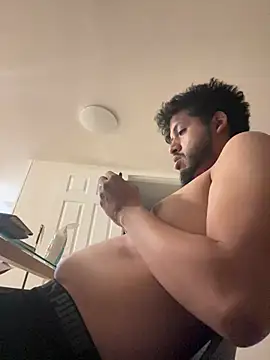 casadoscuriosos97 online show from December 18, 1:02 pm