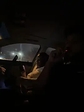 casadoscuriosos97 online show from February 6, 12:22 am