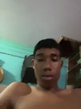 Snapshot of novinhooxz chatting on March 8, 6:39 am novinhooxz online show from March 8, 6:39 am