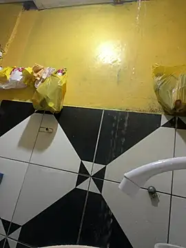 Snapshot of novinhooxz chatting on March 29, 8:42 pm novinhooxz online show from March 29, 8:42 pm