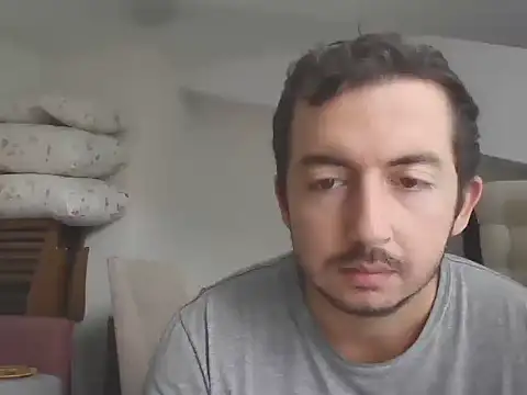 Snapshot of laynufff chatting on September 25, 5:55 am laynufff online show from September 25, 5:55 am