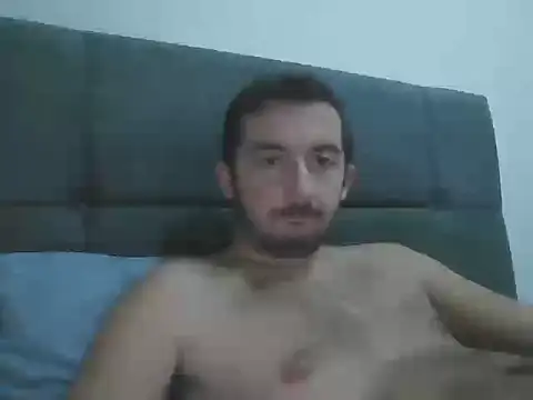 Snapshot of laynufff chatting on October 24, 5:09 pm laynufff online show from October 24, 5:09 pm