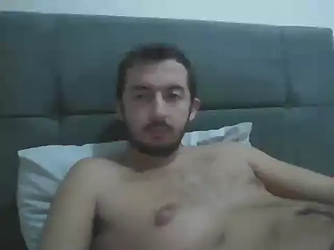 Snapshot of laynufff chatting on October 29, 5:14 pm laynufff online show from October 29, 5:14 pm