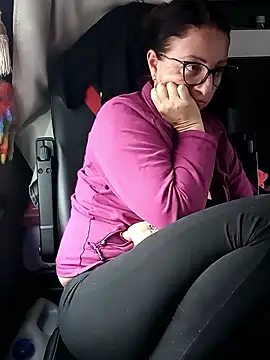 cuplubijoanna online show from January 6, 1:04 pm