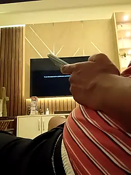 Snapshot of SexyMama_boy chatting on April 18, 7:40 pm SexyMama boy online show from April 18, 7:40 pm