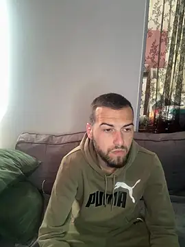 lucasb17 online show from May 13, 8:23 am