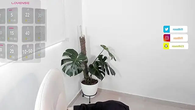 rossth1 online show from March 23, 6:34 pm