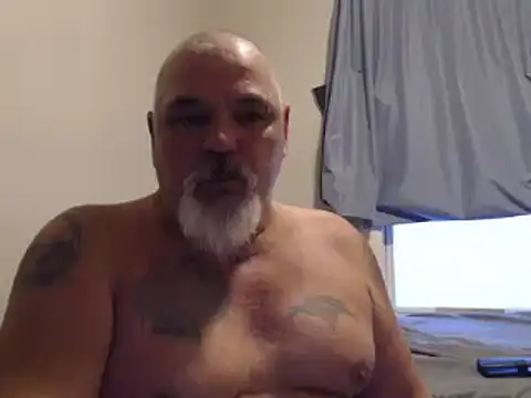 Newfiesausage1972 online show from December 20, 9:28 pm