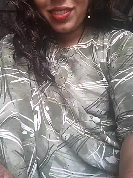 Snapshot of Simaran_bhabhi chatting on October 16, 1:06 am Simaran bhabhi online show from October 16, 1:06 am