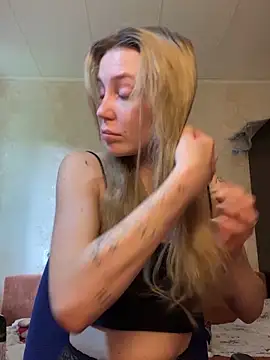 Snapshot of meanexx chatting on September 19, 11:11 am meanexx online show from September 19, 11:11 am