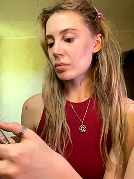 Snapshot of meanexx chatting on September 23, 8:06 am meanexx online show from September 23, 8:06 am