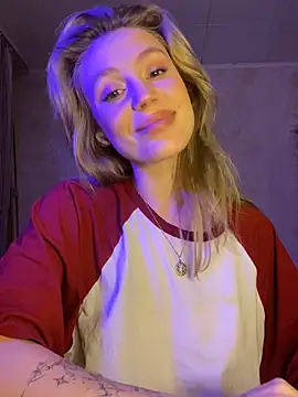 Snapshot of meanexx chatting on October 4, 11:36 pm meanexx online show from October 4, 11:36 pm