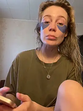 Snapshot of meanexx chatting on October 16, 5:19 am meanexx online show from October 16, 5:19 am