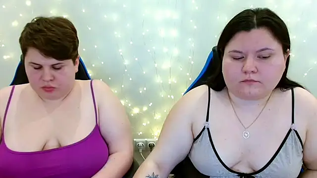 BeckyAndHellen online show from February 1, 11:03 pm