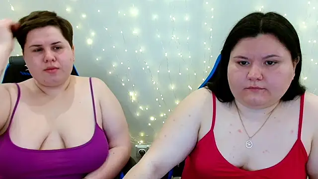 BeckyAndHellen online show from April 29, 12:20 pm