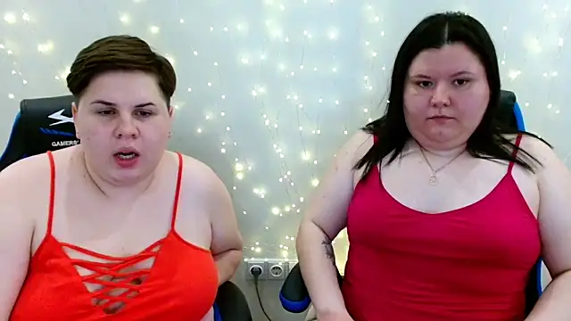 BeckyAndHellen online show from May 9, 7:30 pm