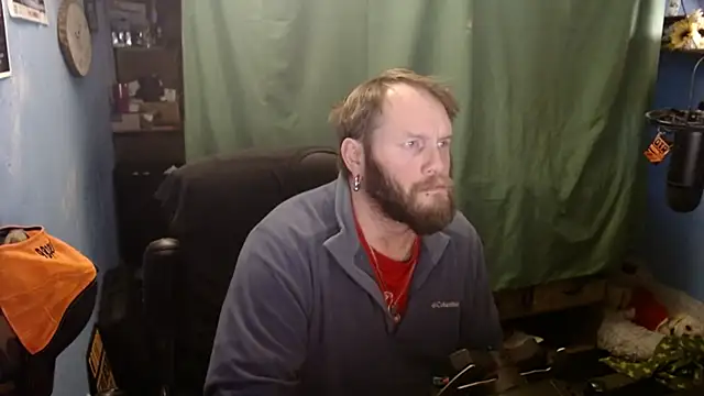 Snapshot of long_thinmint86 chatting on January 3, 3:01 pm long thinmint86 online show from January 3, 3:01 pm