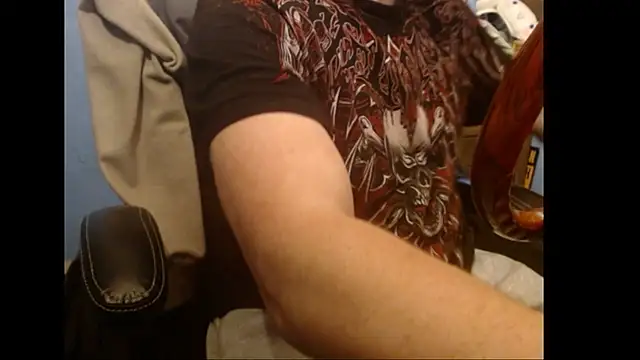 Snapshot of long_thinmint86 chatting on February 17, 4:57 pm long thinmint86 online show from February 17, 4:57 pm