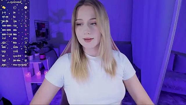 Honey blonde online show from March 10, 9:20 pm