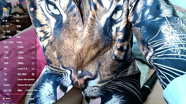 Snapshot of RoseStarr chatting on September 18, 7:05 pm RoseStarr online show from September 18, 7:05 pm