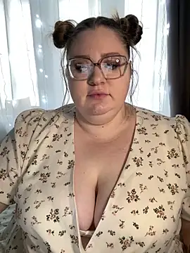 Chloe WS online show from January 6, 7:09 am