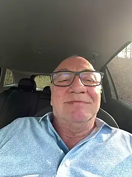 biggandybig online show from March 8, 2:10 pm