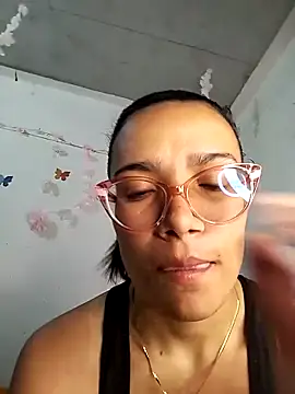 Snapshot of Yaumiko chatting on February 2, 10:58 am Yaumiko online show from February 2, 10:58 am